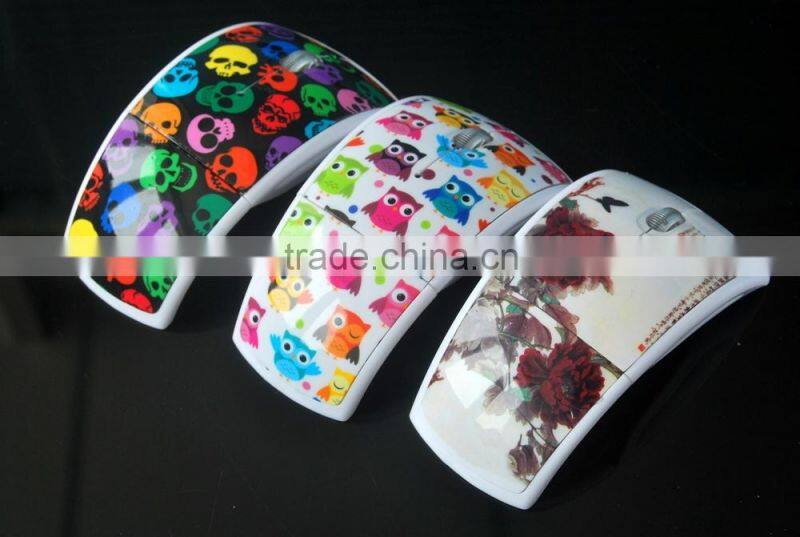 2.4Ghz wireless mouse arc shaped battery drived OEM welcomed as promotional gift