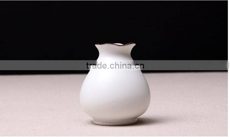 Chinese Ceramics Cut Clower HY167601
