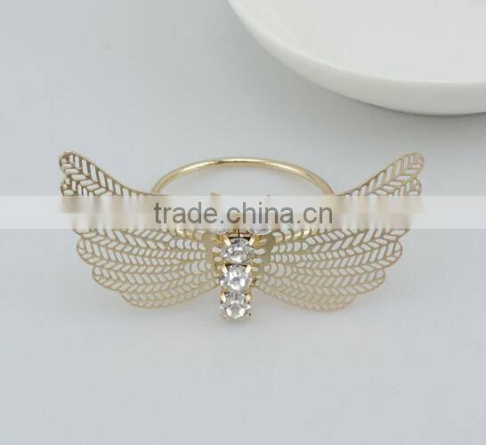 fashionable golden butterfly shape crystal metal alloy napkin rings