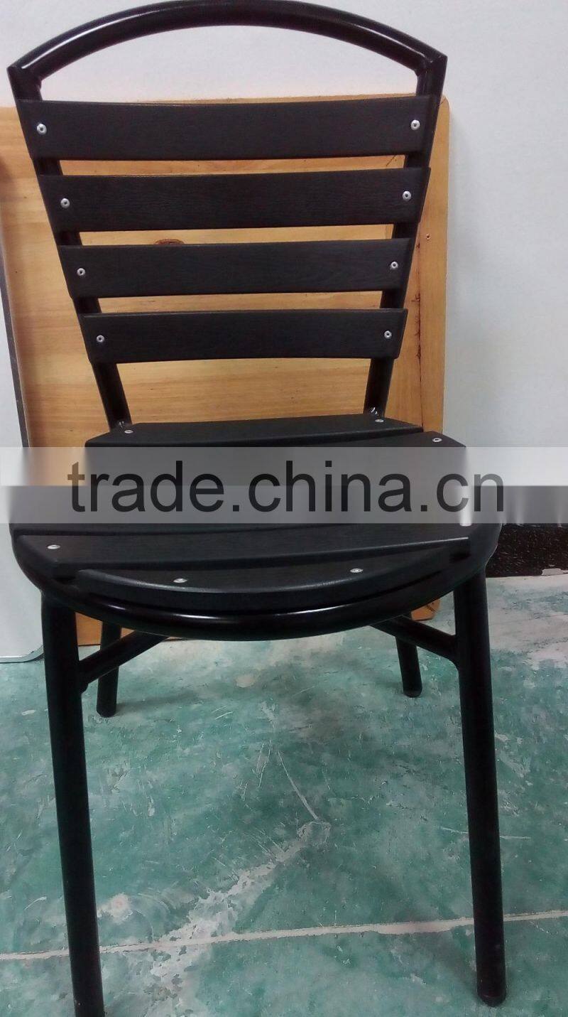 Cheap and comfortable plastic wood chair with aluminum frame