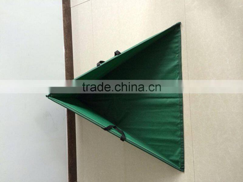 tripod dust pan for collecting leaves