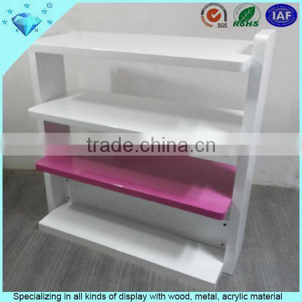 Wholesale custom new style window display prop for shoes shop