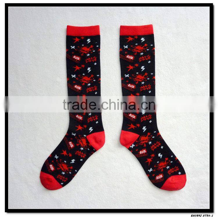 fashion design 3-pair packed jacquard pattern comfortable red socks for lady