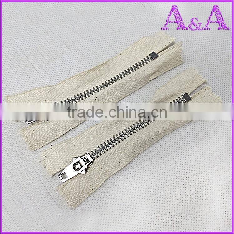 #4 metal zipper,with YG slider,close end, for brazil market