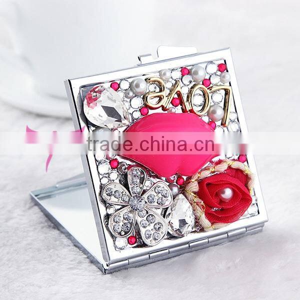 Luxury lip design square Small promotional double sided personalized handheld mirror