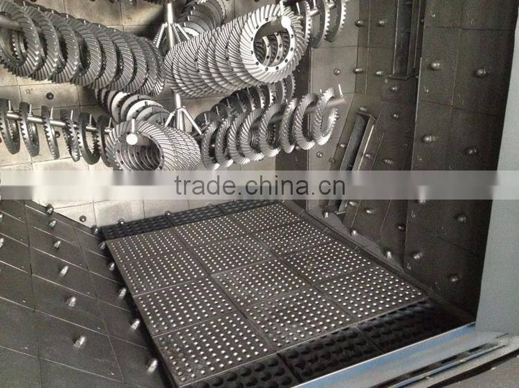 Single hook shot blasting equipment