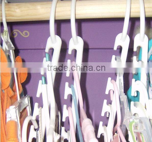 8 Pack Storage Space Saving Clothes Organizer Wonder Hanger