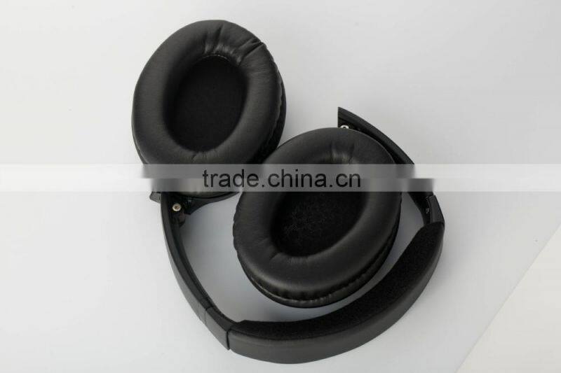 2015 hot selling wired stereo headphones with saperated cable and mic for cell phone