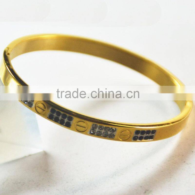 High quality diamond bangles for lover