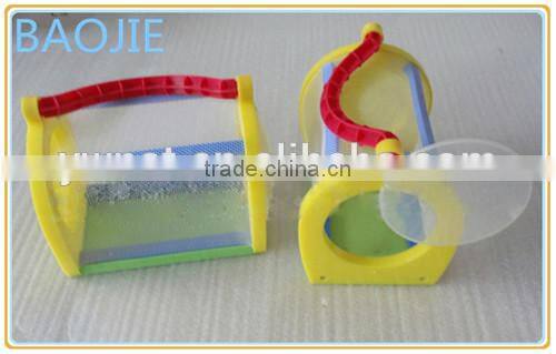 New design colorful plastic insect cage handle plastic box for children carrying