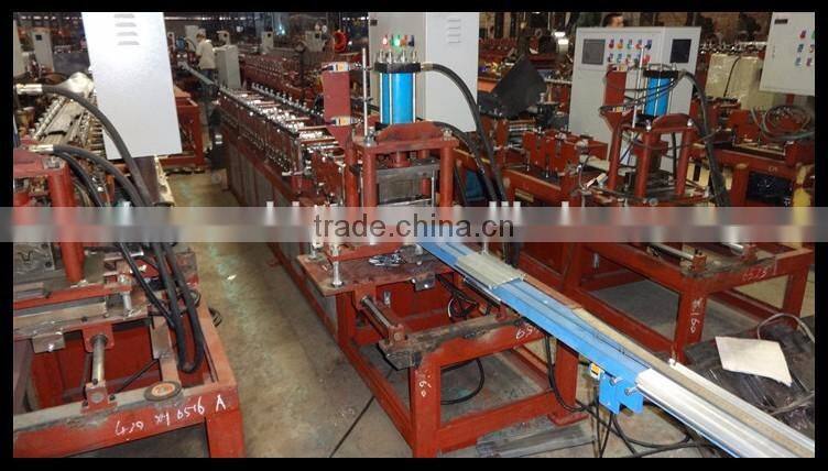 2017 Guangzhou factory roller shutter door rolling slat roll forming machine