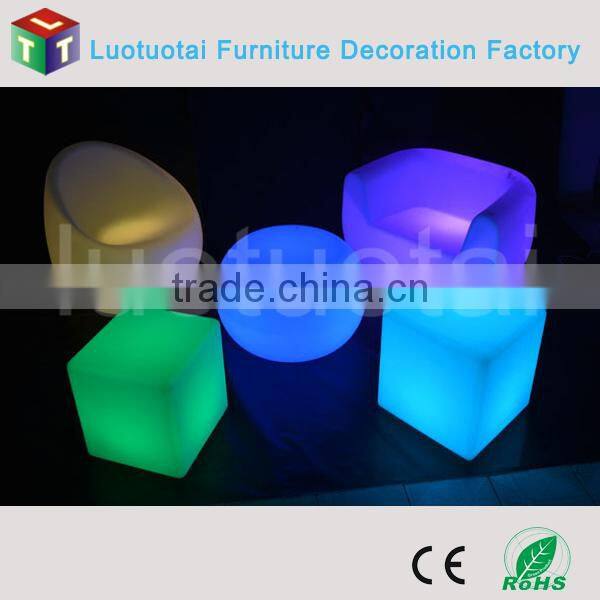 Battery powered led magic cube with wifi remote control