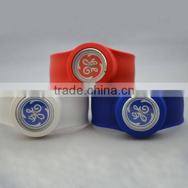 Fashion cheap wholesale adults kids personalized silicone slap watches