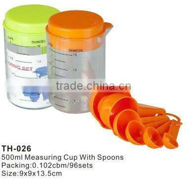 digital measuring cup with spoon