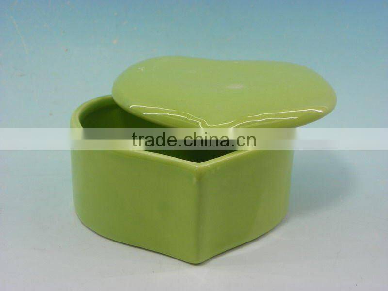 GLAZED HEART SHAPE CERAMIC JEWELLERY BOX