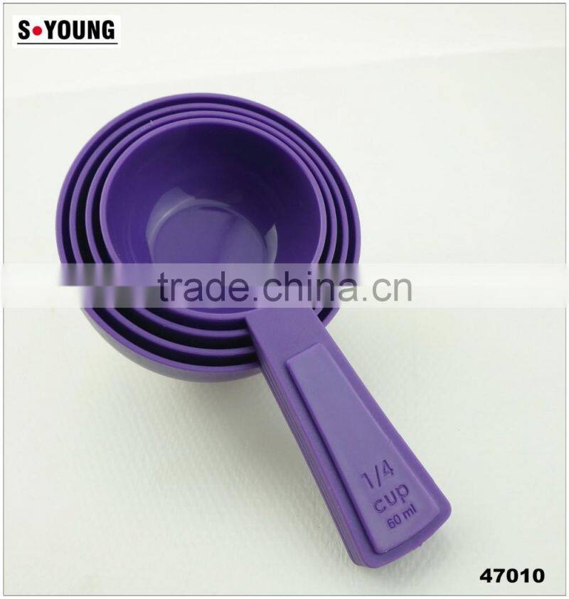 47010 4pcs plastic Measuring Cups and Spoons Set