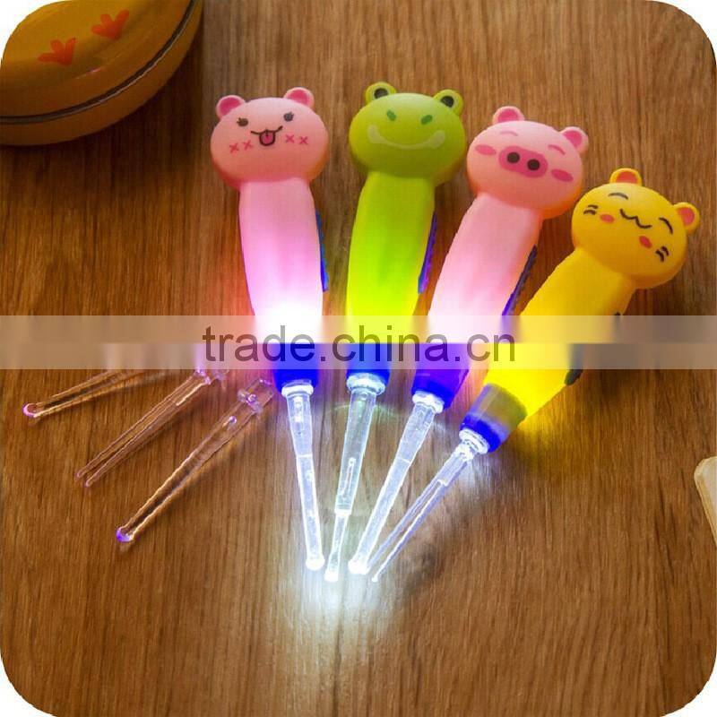 Cute Cartoon EarPick Ear Wax Remove LED Flashlight Ear Pick Cleaner