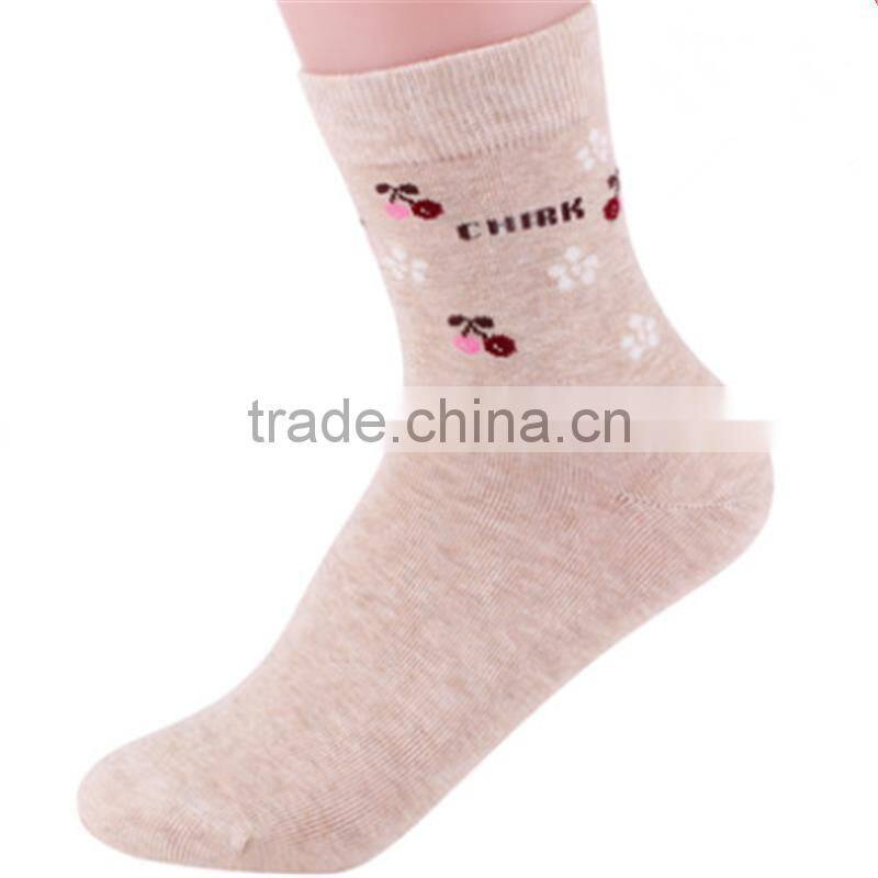 Sell like hot cake women cherry patterned cotton socks