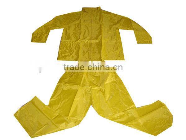 PVC/ Polyster Waterproof Long Raincoat For Men