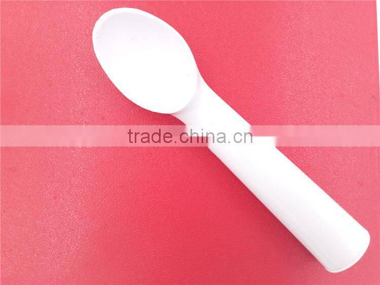 Ice cream scoop plastic