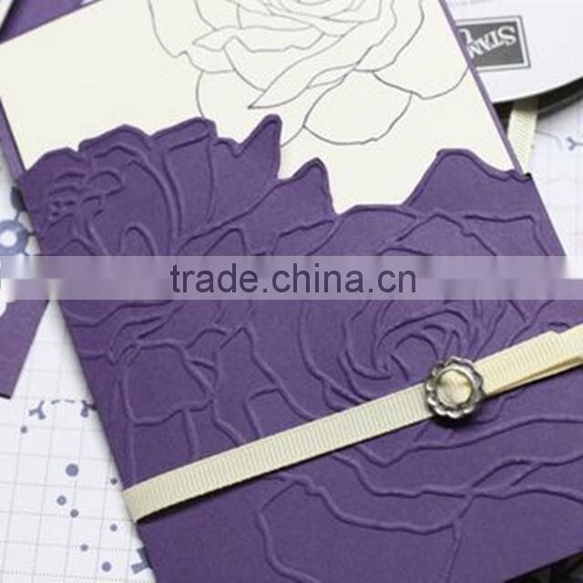 New arrival romantic rose style white & purple embossed wedding invitations
