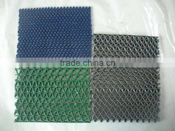 Green/Red/Blue/Grey Z-Letter Mat (PVC floor)