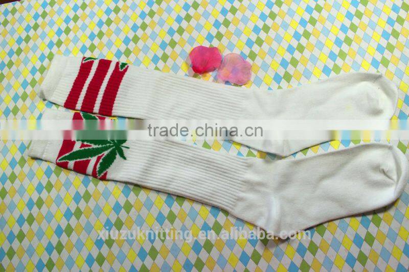 Simple Unisex White Long Cotton Sport Sock