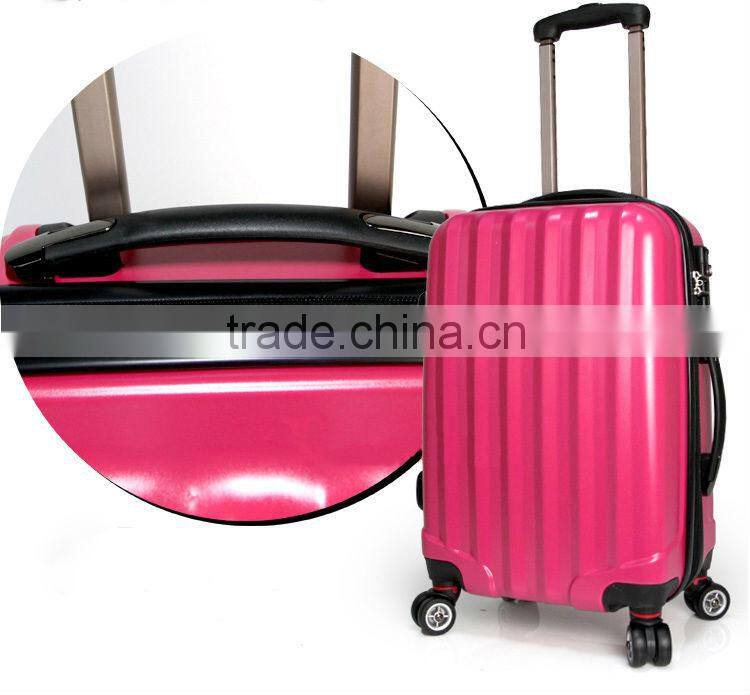 2014 china alibaba hot sale beautiful travel bag on wheels in full size