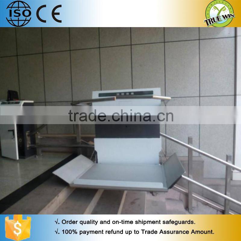 Disable people used vertical wheelchair platform lift