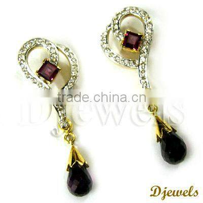 Diamond Gold Earrings, Ladies Diamond jewellery, Diamond Earrings