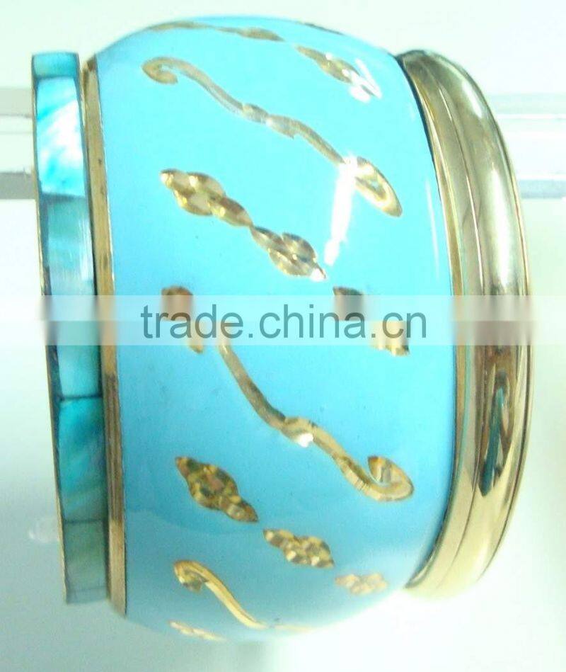 Butterfly Bangle Pattern
