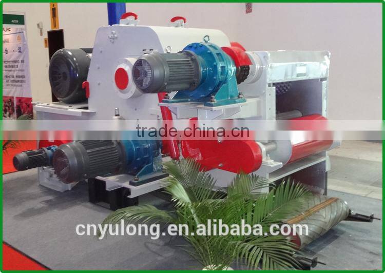 Wood crusher machine for making sawdust