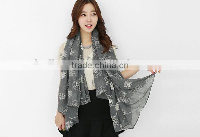 Wholesale Women Fashion Embroidery Spring Summer Cotton Scarves Shawls