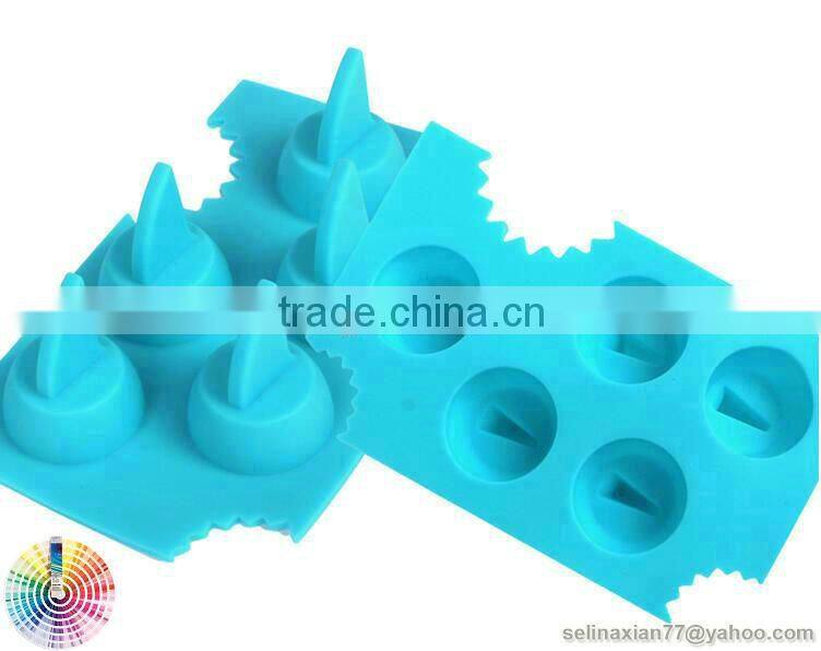 5 Cavity Silicone Drink Ice Tray Cool Shark Fin Shape Ice Cube Tray Freeze Mold Ice Maker Mold