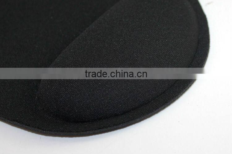 Mouse pad with wrist rest