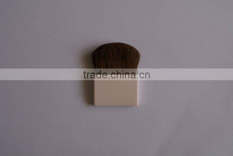 Fashional half moon cheap kabuki pink blush brush