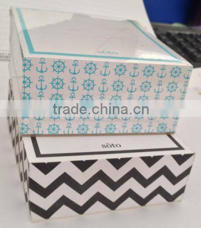 memo notes with pen hole