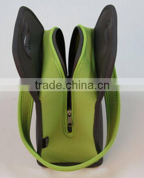 plastic lunch box with travel cup / cooler bag set