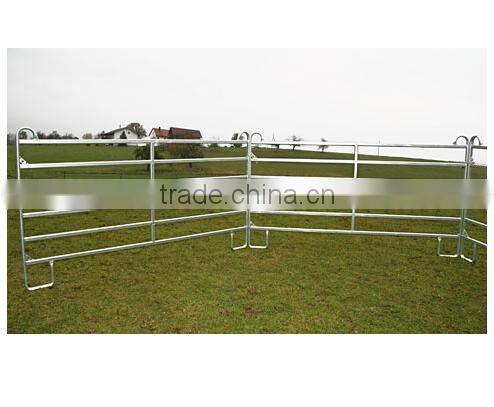 Hot Dipped Galvanized metal Livestock farm fence panel metal horse fence panel