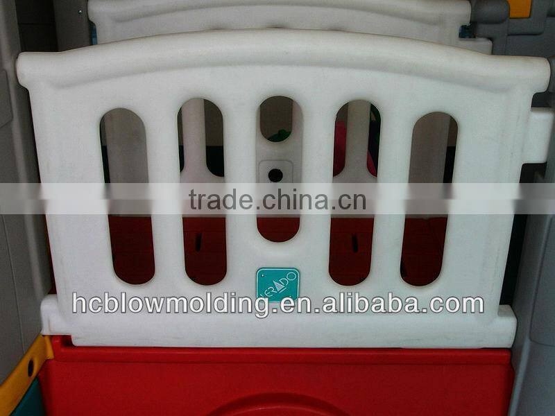 OEM Large Blow molding Product Plastic Fence Panel for Playhouse Dog house