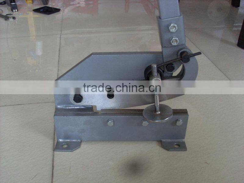 Hand metal shear