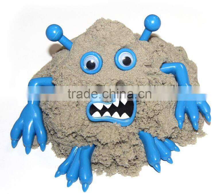 2015 DIY sand with monster molds
