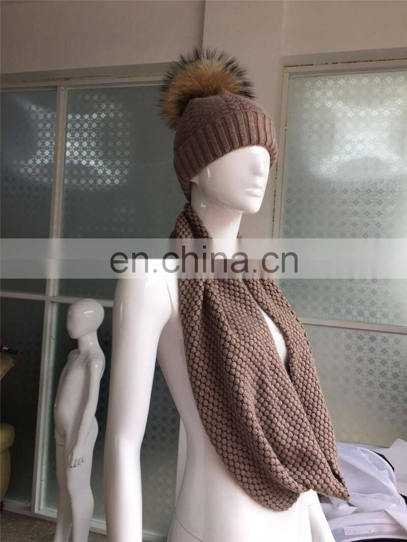 Wholesale Knitted Wool Cashmere Scarves Raccoon Fur Pom Hat Scarf Combination