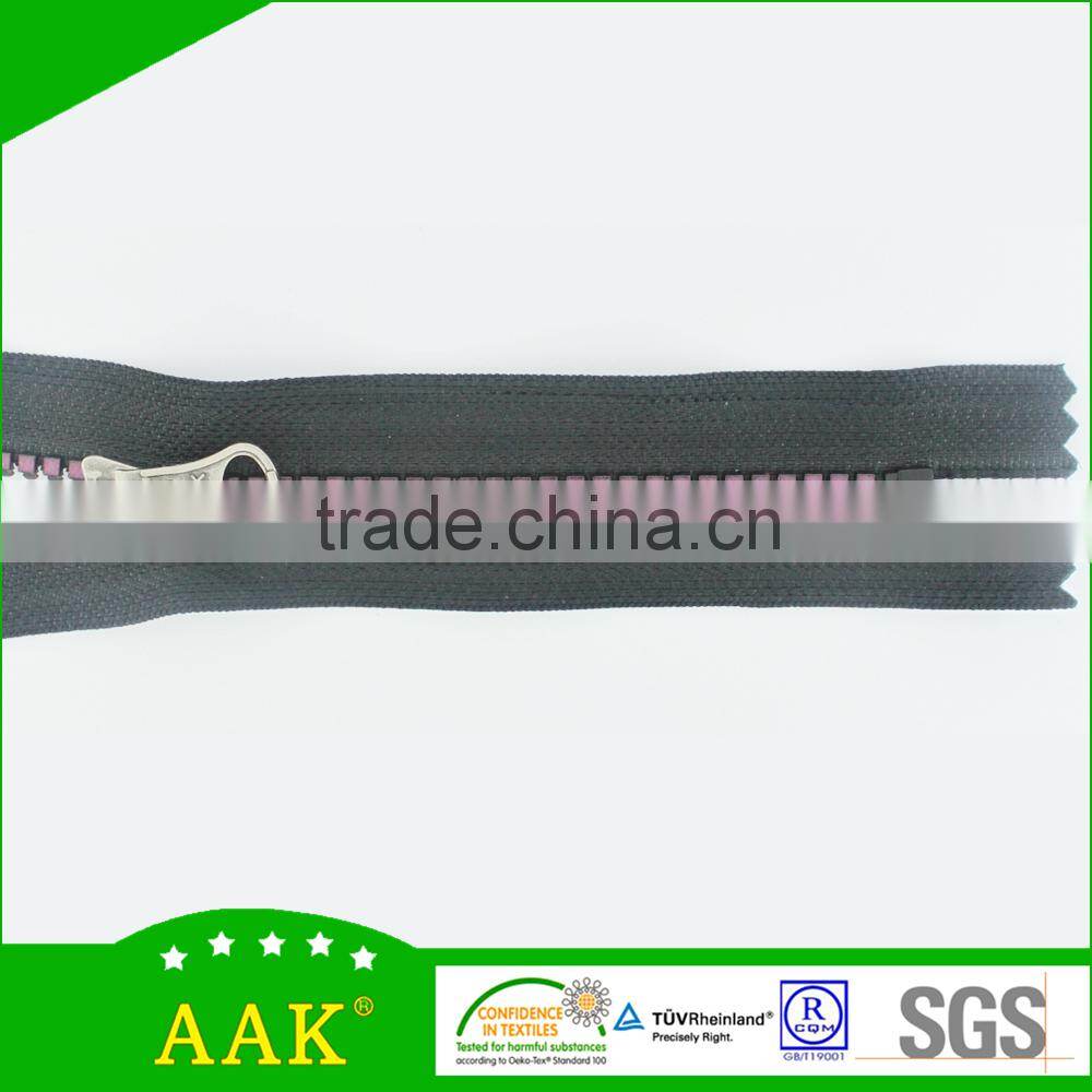 Plastic zipper 5# rainbow square teeth close end with thumb puller