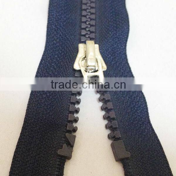 Zipper manufacturer provide all kinds of zippers and sliders