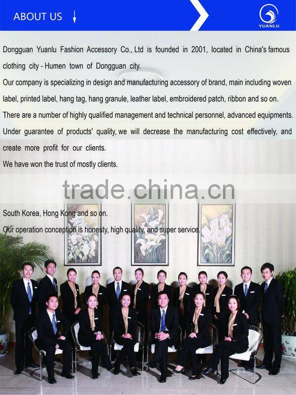 Center-Fold Woven Size Label With Washing Instructions