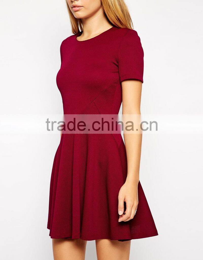 kater Dress with Textured Seam Detail and Short Sleeves
