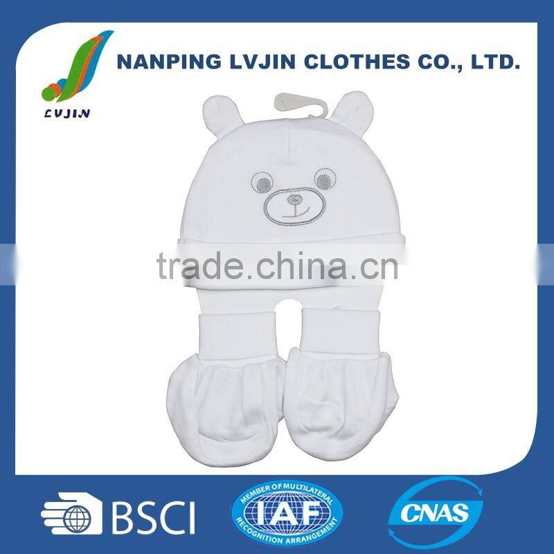 Customized embroidered plain white baby hat, shoes set cute newborn accessories set for baby boys/girls baby costume
