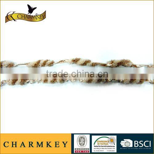 hand knitting chunky yarn