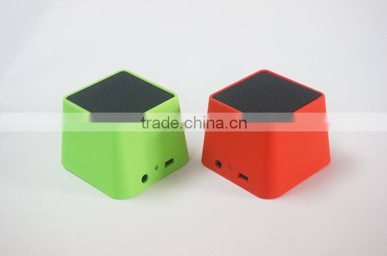 AWS1018 New Active green cute bluetooth speaker portable